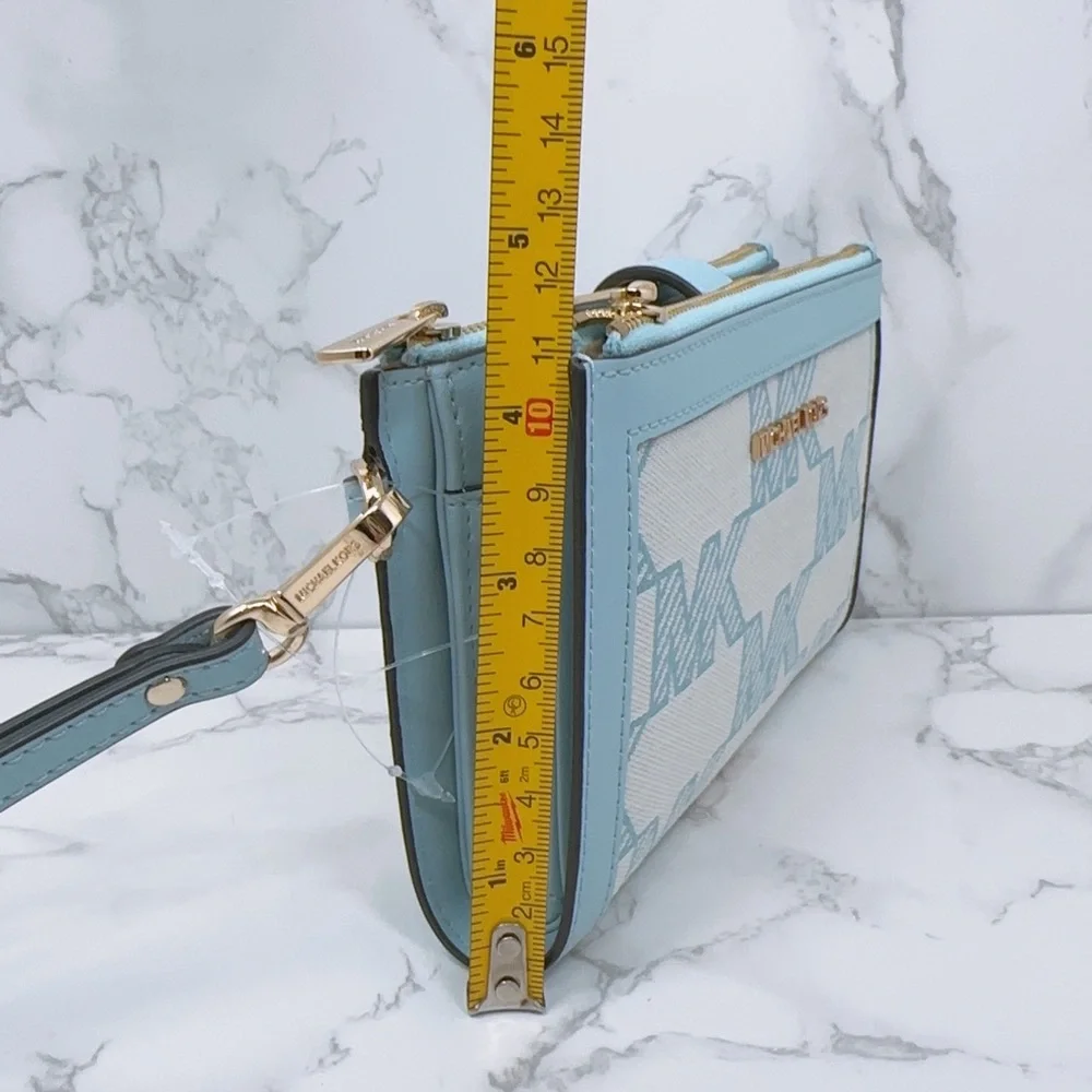 Michael Kors wallet - Picture 4 of 8